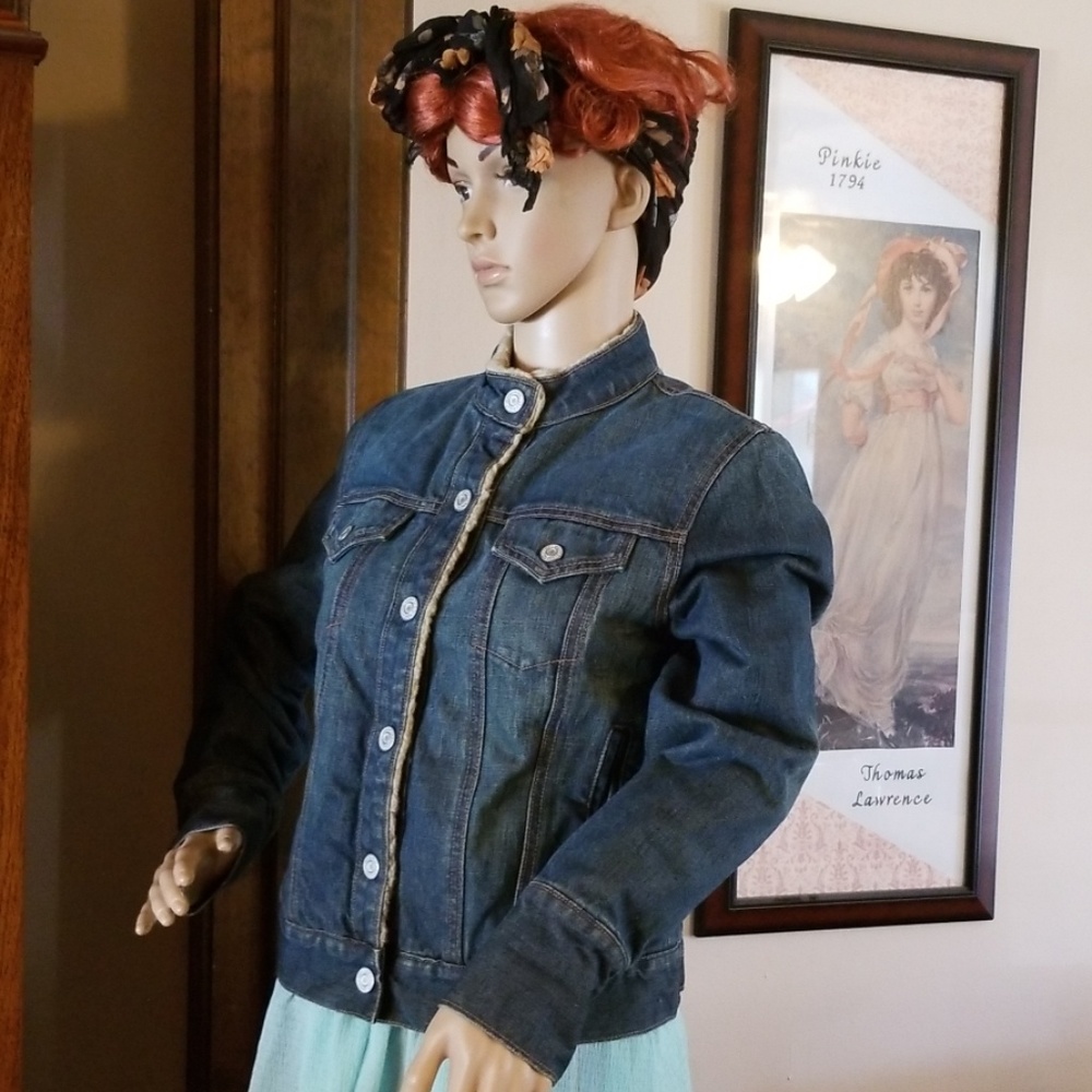 Size XS GAP Denim Jacket - Picture 1 of 7
